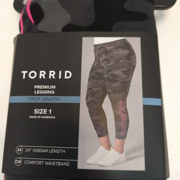🔥Last Pair🔥Torrid 1X Crop Length Camo Leggings - Picture 2 of 3